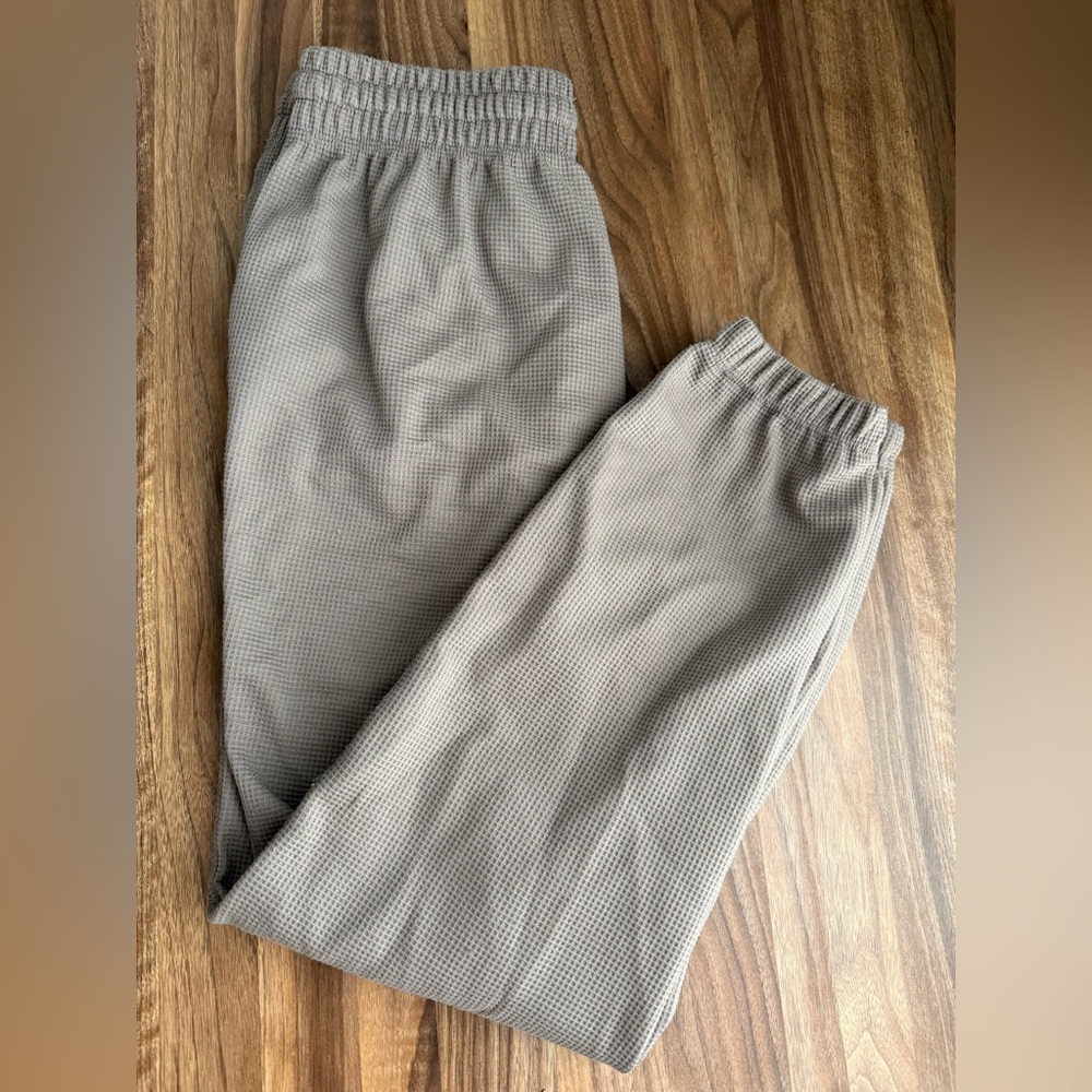 Peloton Women’s Warm Gray Sweats